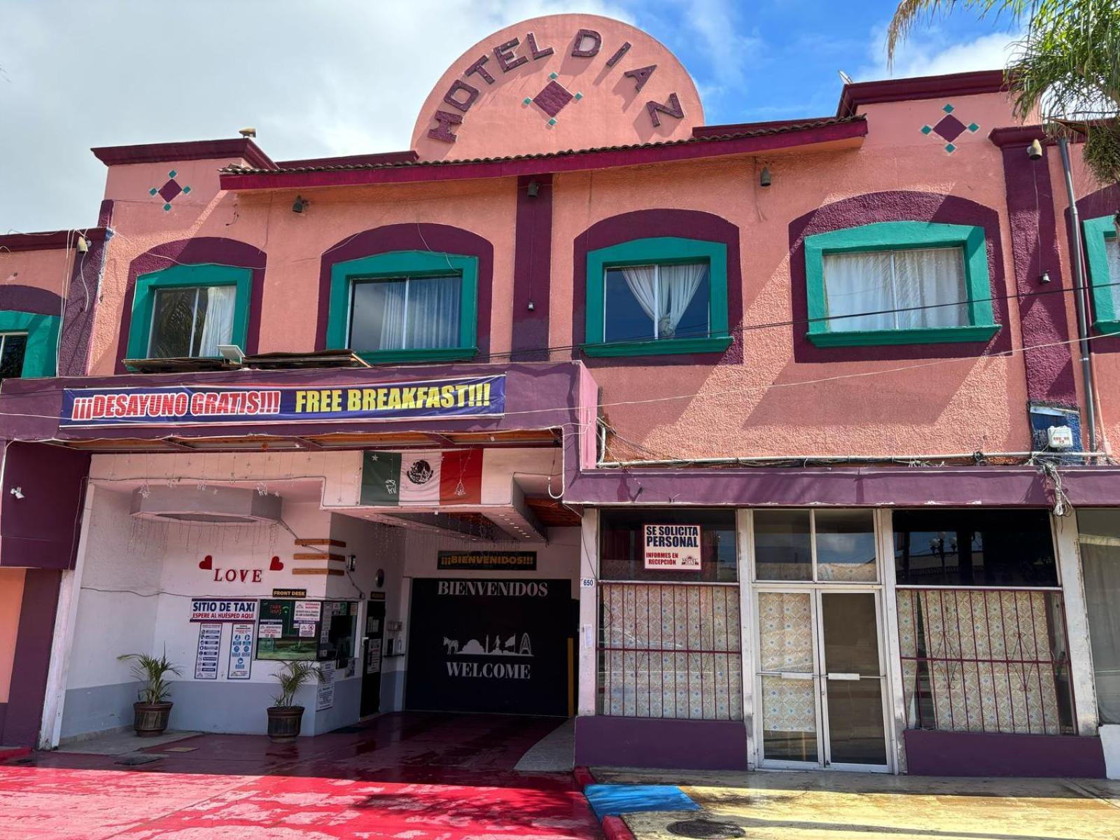 Hotel Diaz تيجوانا المظهر الخارجي الصورة